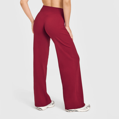 מכנסיים מחטבים ונוחים עם גזרה ישרה המעצימה את הישבן FLEXORA